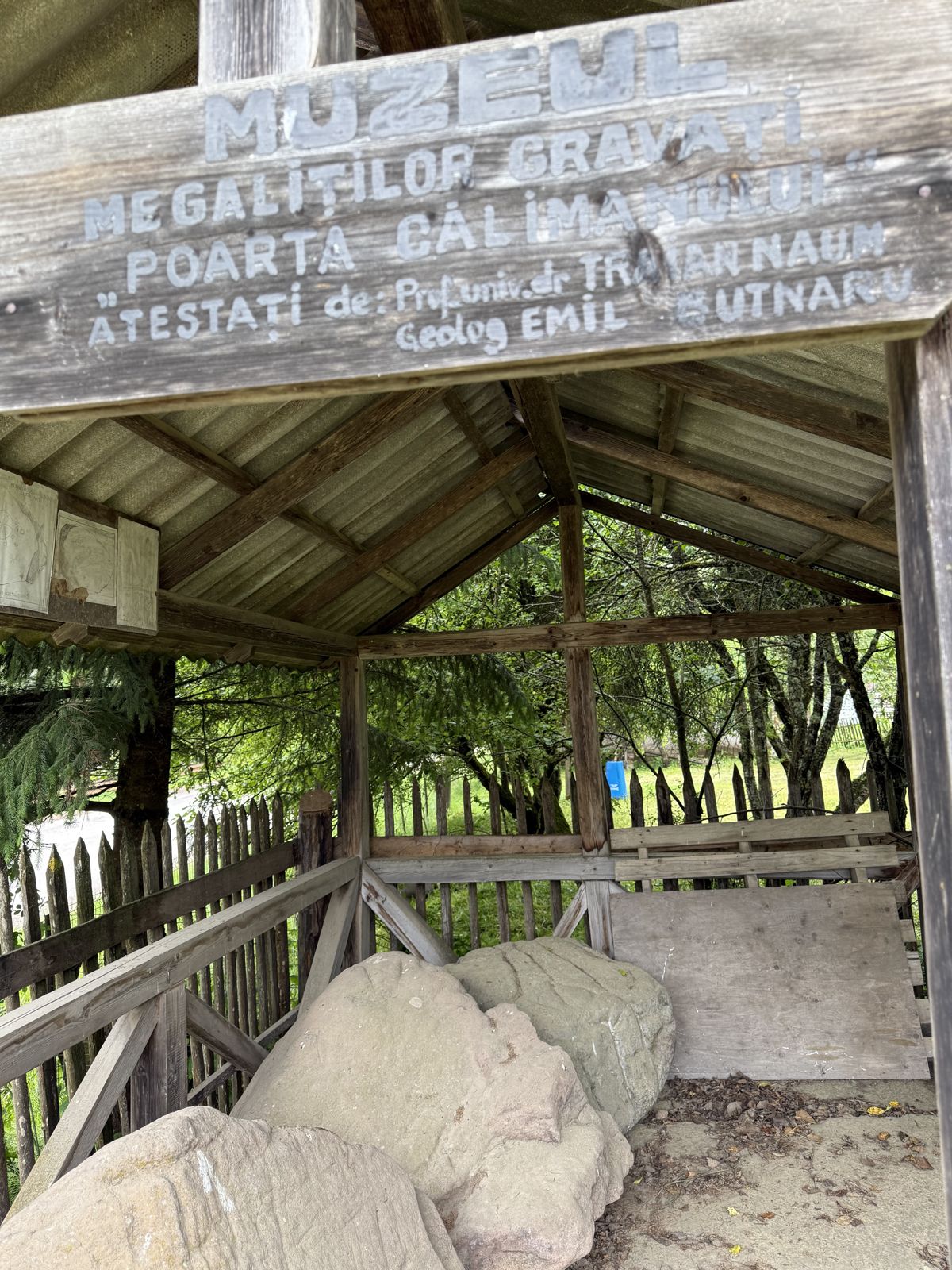 Muzeul Megaliților Gravați din Călimani