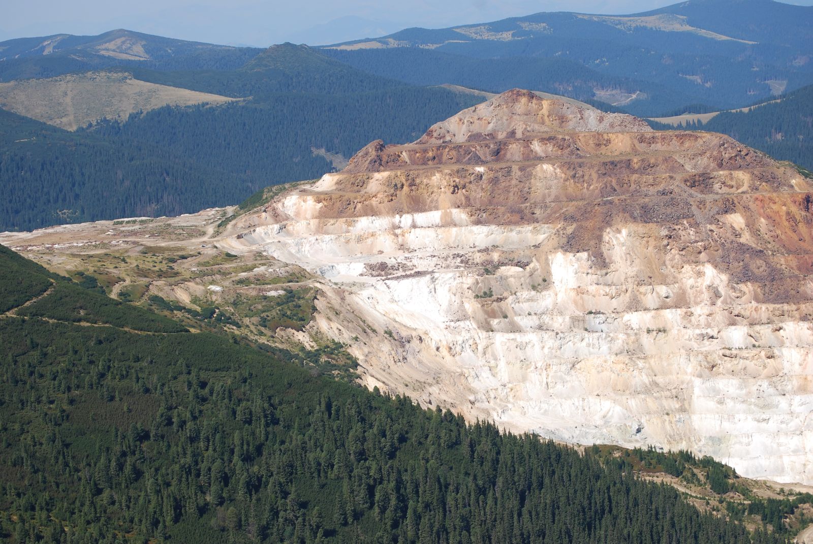 Caldera Călimani și fostul șantier